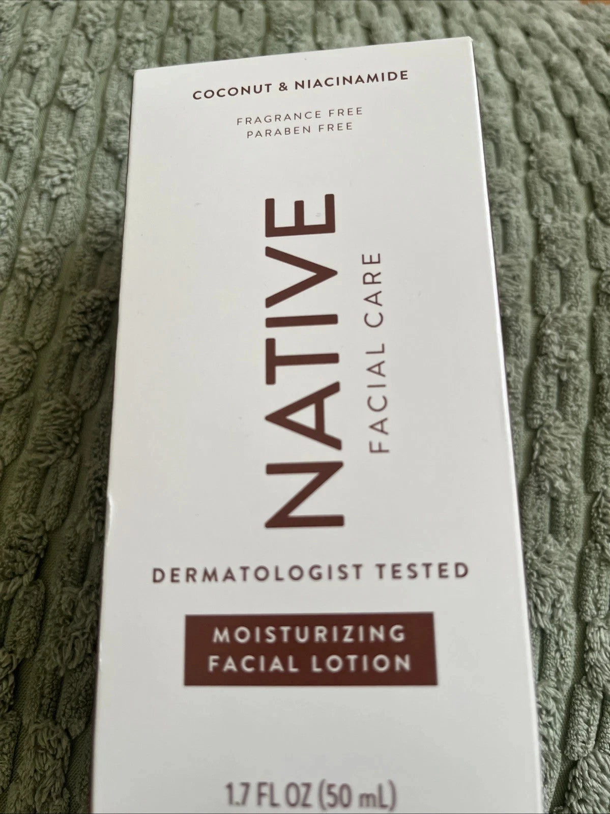 Native Facial Care Moisturizing Facial Lotion Coconut & Niacinamide 1.7 Oz